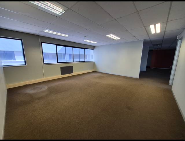417M² OFFICE TO LET IN SANDTON CENTRAL